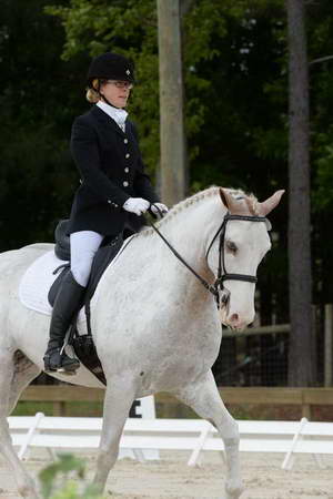 So8ths-5-3-13-Dressage-4904-LaurieWettstone-Moonstruck-DDeRosaPhoto