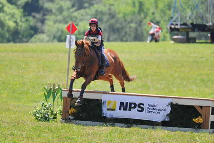 So8ths-4-30-11-4577-AnneLane-Maunder-PennyLane-DDeRosaPhoto.JPG
