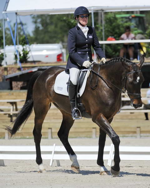 So8ths-4-29-11-DR-2266-CorinneAshton-Adastra-DDeRosaPhoto-crop.jpg