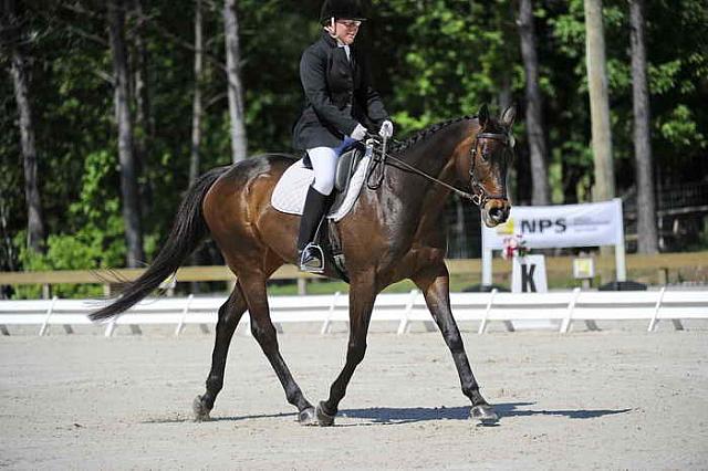 So8ths-4-29-11-DR-2075-JeannetteFord-EmilyBug-DDeRosaPhoto.JPG