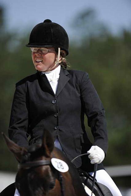 So8ths-4-29-11-DR-2036-JeannetteFord-EmilyBug-DDeRosaPhoto.JPG