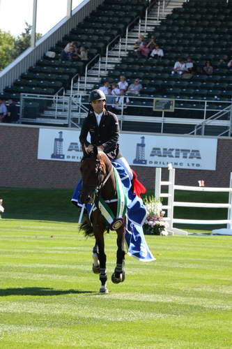 Spruce-Meadows2-9-4-13-2697-KentFarrington-AkitaCup-DDeRosaPhoto