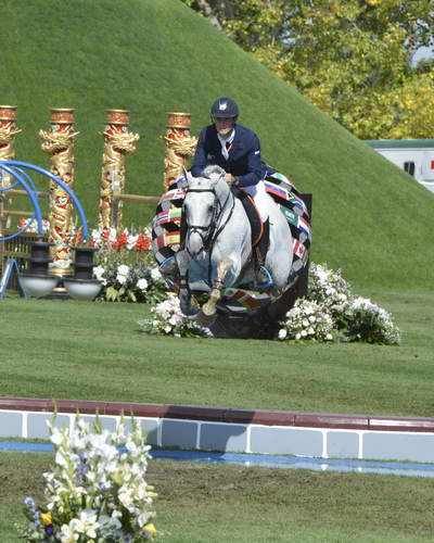 Spruce-Meadows-9-8-13-3251-OlivierPhilippaerts-CabrioVanDeHeffinck-BEL-DDeRosaPhoto