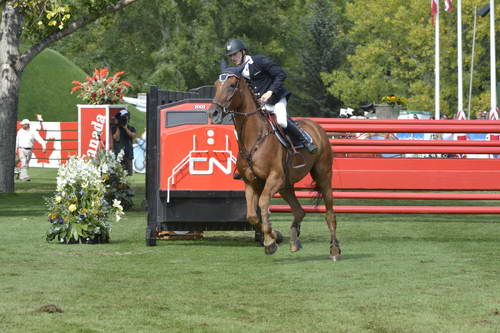 Spruce-Meadows-9-8-13-3585-PieterDevos-Candy-BEL-DDeRosaPhoto