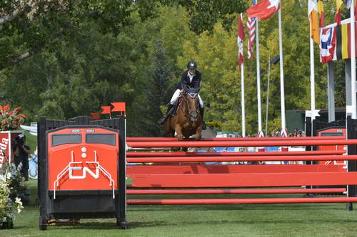 Spruce-Meadows-9-8-13-3577-PieterDevos-Candy-BEL-DDeRosaPhoto