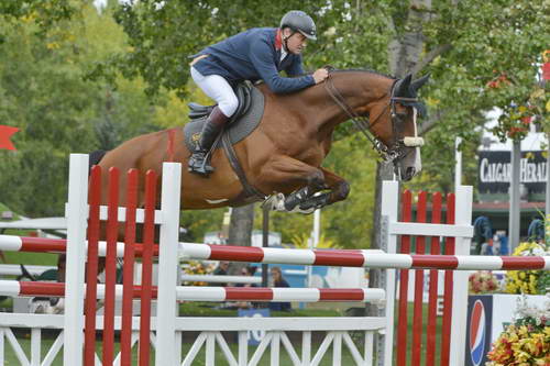 Spruce-Meadows-9-5-13-9901-RobertSmith-Voila-GBR-DDeRosaPhoto