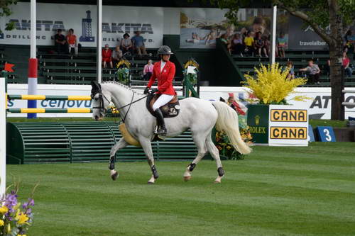 Spruce-Meadows2-9-5-13-2945-PenelopeLeprevost-DameBlancheVanArenberg-FRA-DDeRosaPhoto