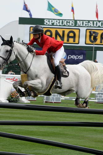 Spruce-Meadows2-9-5-13-2960-PenelopeLeprevost-DameBlancheVanArenberg-FRA-DDeRosaPhoto