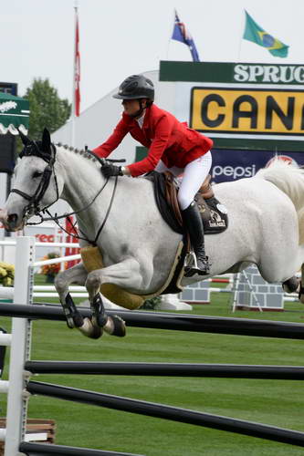 Spruce-Meadows2-9-5-13-2961-PenelopeLeprevost-DameBlancheVanArenberg-FRA-DDeRosaPhoto