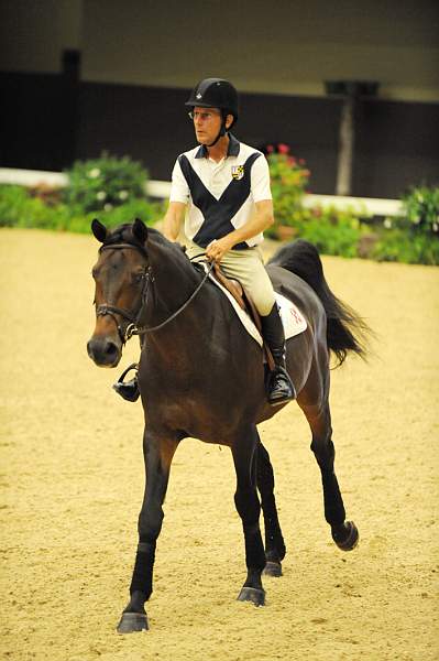 USHJA-Derby-8-19-10-Schooling-DER_6718-DDeRosaPhoto.jpg