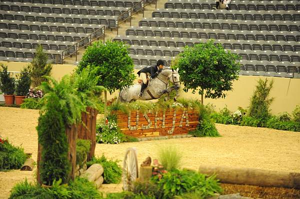 USHJA-Derby-8-20-10-DER_8174-QRnd1-CoolBoy-AbigailBlankenship-DDeRosaPhoto.jpg