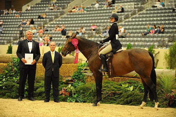 USHJA-Derby-Rnd2-Awards-DER_0031-Francesca-MaggieJayne-DDeRosaPhoto.jpg