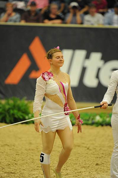 WEG3-10-7-10-Vaulting-5895-DDeRosaPhoto.jpg