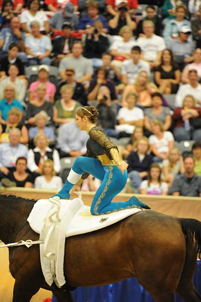 WEG3-10-7-10-Vaulting-5964-DDeRosaPhoto.jpg