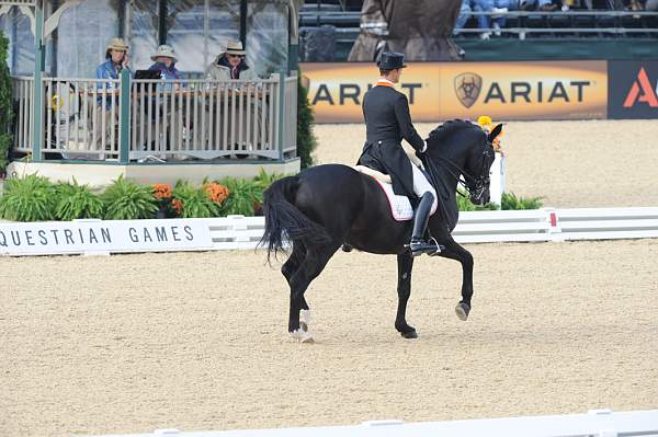 WEG1-9-28-10-DressageGP-5594-DDeRosaPhoto.jpg