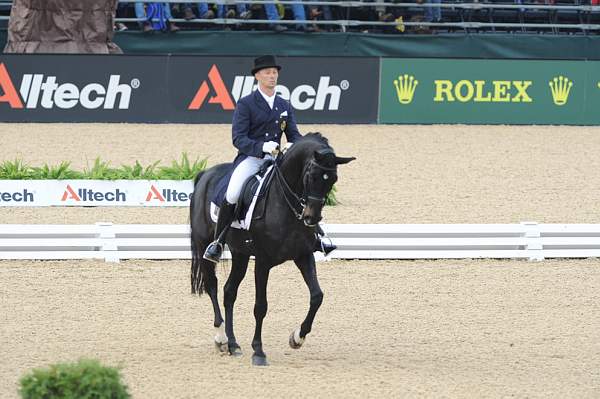 WEG1-9-28-10-DressageGP-5626-DDeRosaPhoto.jpg