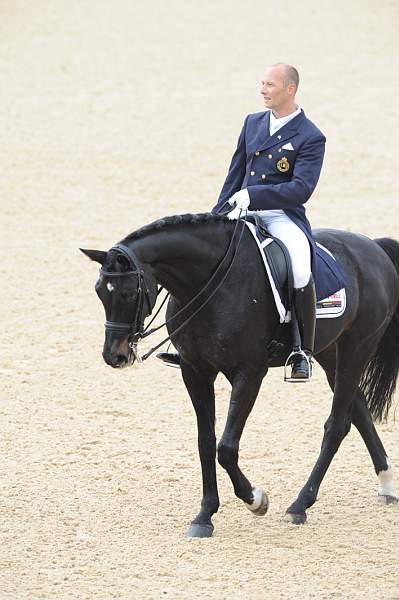 WEG1-9-28-10-DressageGP-5656-DDeRosaPhoto.jpg