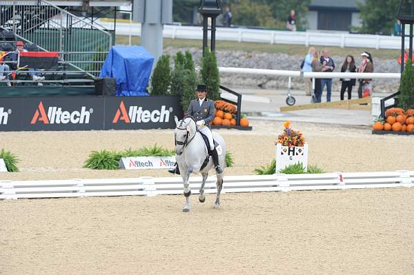 WEG1-9-28-10-DressageGP-5683-DDeRosaPhoto.jpg