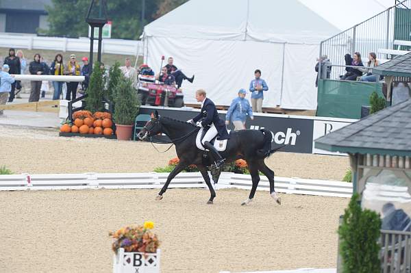 WEG1-9-28-10-DressageGP-5822-DDeRosaPhoto.jpg