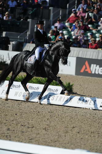 EdwardGal-Totilas-Dressage-WEG1-9-29-10-DRE-Special-9017-DDeRosaPhoto - Copy (4).jpg