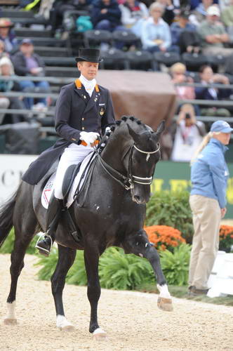 WEG1-9-28-10-DressageGP-6475-EdwardGal-MoorlandsTotilas-DDeRosaPhoto.jpg