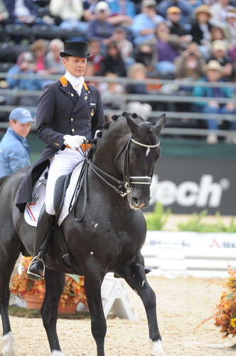 WEG1-9-28-10-DressageGP-6476-EdwardGal-MoorlandsTotilas-DDeRosaPhoto.jpg