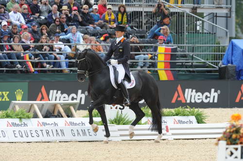 WEG1-9-28-10-DressageGP-6538-EdwardGal-MoorlandsTotilas-DDeRosaPhoto.jpg