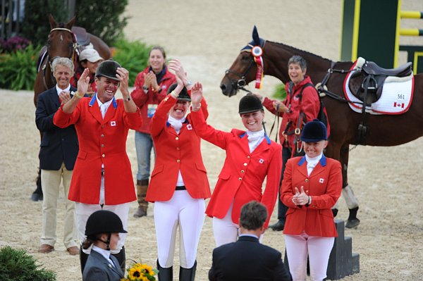 WEG2-10-3-10-EV-Medals-7443-DDeRosaPhoto.jpg