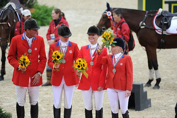 WEG2-10-3-10-EV-Medals-7449-DDeRosaPhoto.jpg