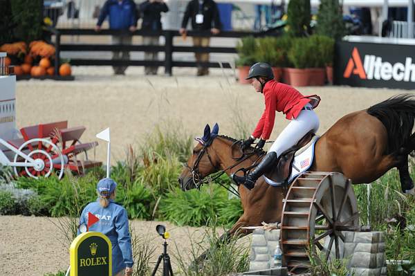 WEG2-10-4-10-SJ-8174-LaurenHough-QuickStudy-DDeRosaPhoto.jpg