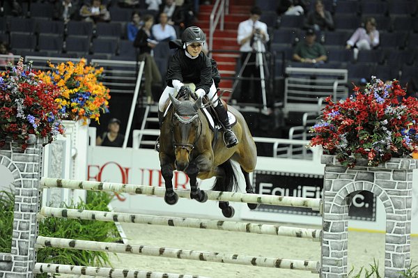 WIHS2-10-28-10-4920-RadioCity-GeorginaBloomberg-DDeRosaPhoto.jpg