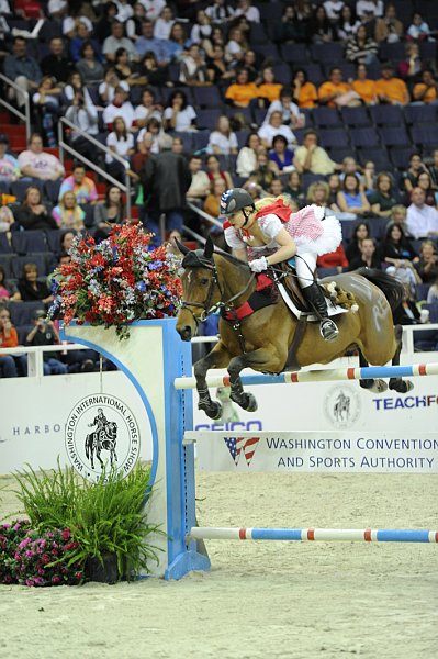 WIHS2-10-28-10-4954-CordiaDeLaubry-Marilyn-Meredith-DDeRosaPhoto.jpg