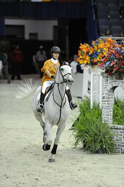 WIHS2-10-28-10-5021-HCPaminaL-MargieEngle-DDeRosaPhoto.jpg