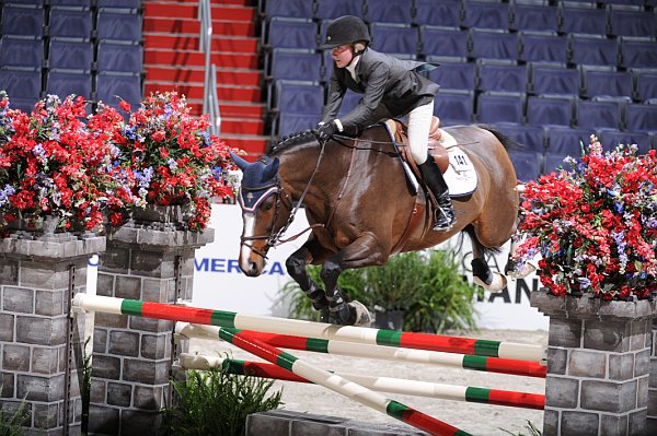 WIHS2-10-28-10-3685-TeaParty-KirstieDobbs-DDeRosaPhoto.jpg