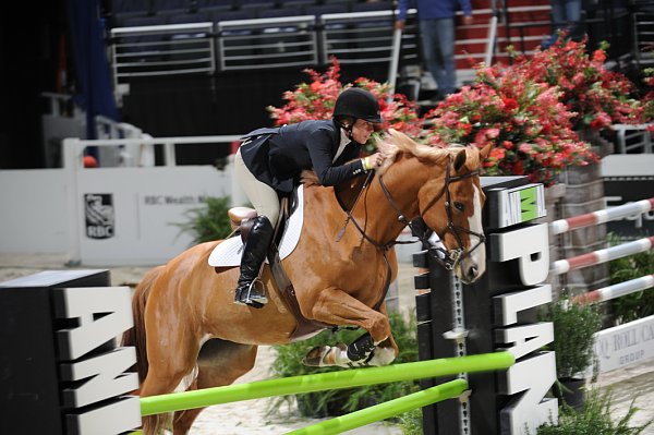 WIHS2-10-29-10-5958-Peaches-JeanSheptoff-DDeRosaPhoto.jpg