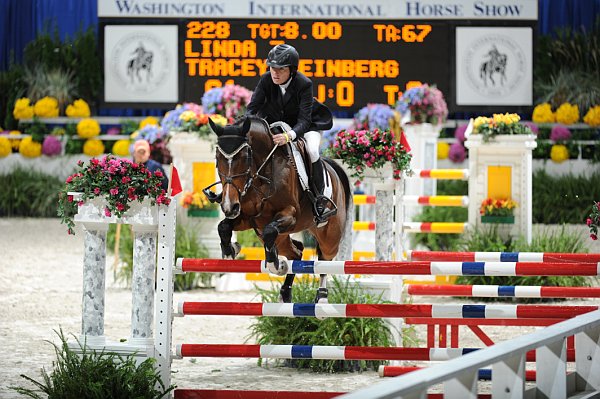 WIHS2-10-30-10-7582-LindaZ-TraceyWeinberg-DDeRosaPhoto.jpg