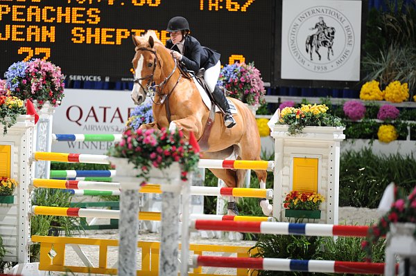 WIHS2-10-30-10-7602-Peaches-JeanSheptoff-DDeRosaPhoto.jpg