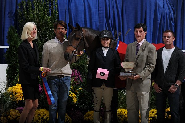 WIHS3-10-31-10-LgPnyHtrChamp-0135-ForTheLaughter-VictoriaColvin-DDeRosaPhoto.jpg