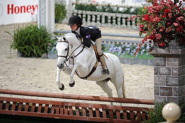 WIHS3-10-31-10-Cl113-MedPnyHtr-9508-MacyGrey-MeredithDarst-DDeRosaPhoto.jpg