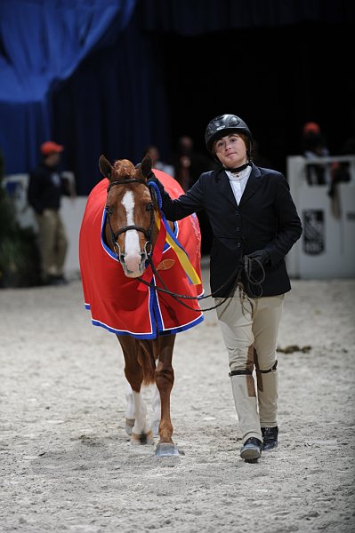 WIHS3-10-31-10-MedPnyHtrChamp-9775-EverLuvin-VictoriaColvin-DDeRosaPhoto.jpg