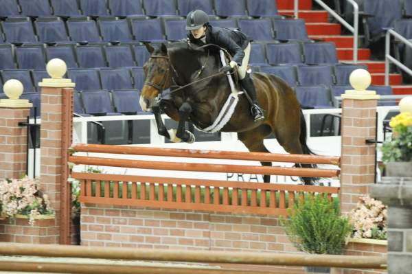 WIHS-10-26-10-Cl13-RgConfHtr-7541-Francesca-MaggieJayne-DDeRosaPhoto.jpg