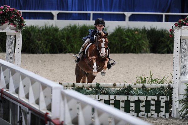 WIHS3-10-31-10-9327-Ballou-DaisyFarish-DDeRosaPhoto.jpg