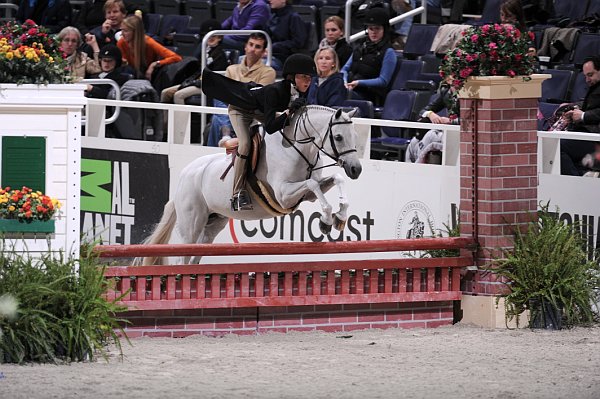 WIHS3-10-31-10-9334-Elation-MeredithDarst-DDeRosaPhoto.jpg