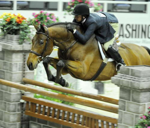 WIHS1-10-26-10-Cl43-RgWkgHndyHtr-8565-TheSpecialist-JenniferAlfano-DDeRosaPhoto.jpg