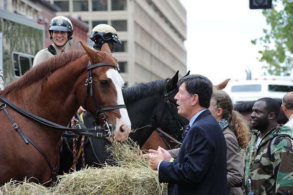 WIHS2-10-27-10-BreakfastMtdPolice-0539-DDeRosaPhoto.jpg