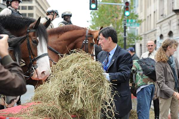 WIHS2-10-27-10-BreakfastMtdPolice-0552-DDeRosaPhoto.jpg