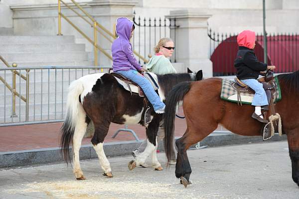 WIHS2-10-30-10-7358-KidsDay-DDeRosaPhoto.jpg