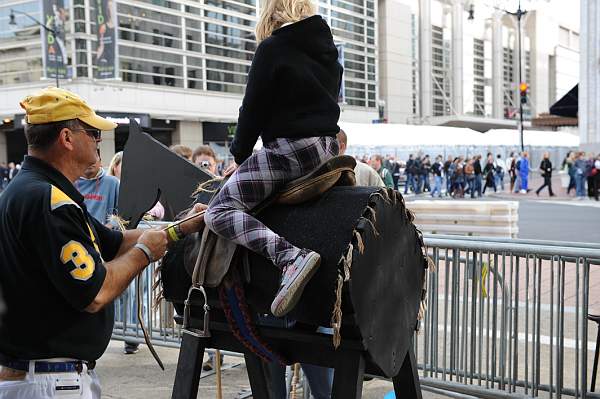 WIHS3-10-30-10-DSC_8208-KidsDay-DDeRosaPhoto.jpg