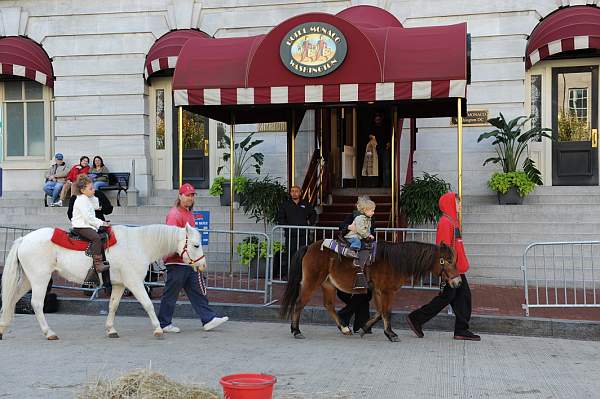 WIHS3-10-30-10-DSC_8278-KidsDay-DDeRosaPhoto.jpg