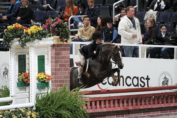 Comcast-WIHS3-10-31-10-Cl103-SmPnyHtr-9187-RicoSuave-BrittanyJarman-DDeRosaPhoto.jpg